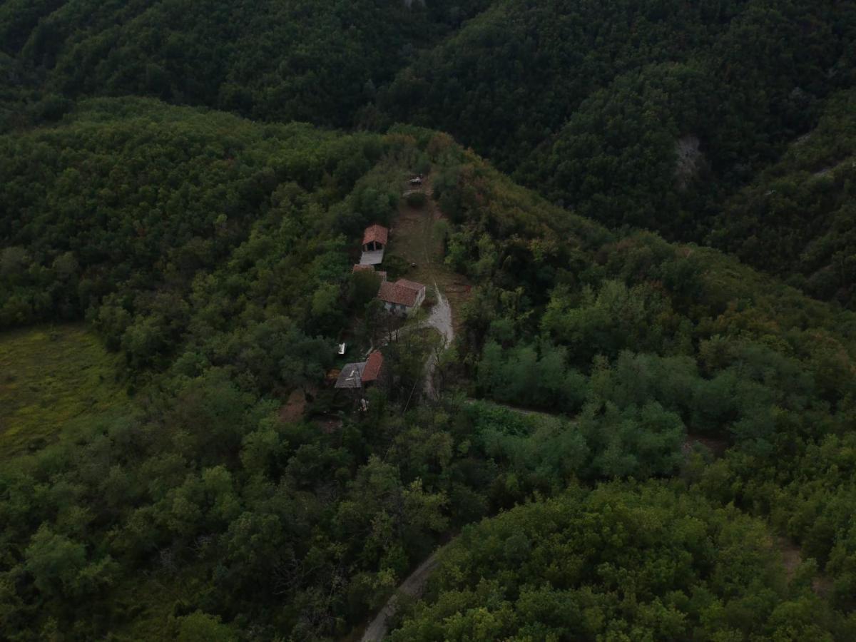 Oasi Di Mastarone - Il Vino E Le Rose Vila Momperone Exterior foto