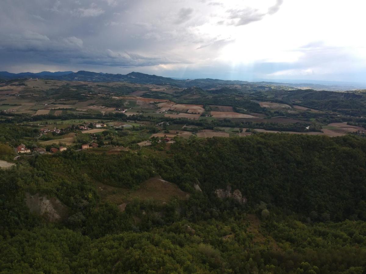 Oasi Di Mastarone - Il Vino E Le Rose Vila Momperone Exterior foto