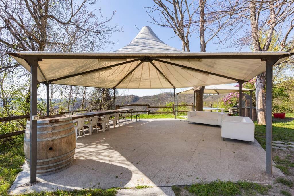 Oasi Di Mastarone - Il Vino E Le Rose Vila Momperone Exterior foto